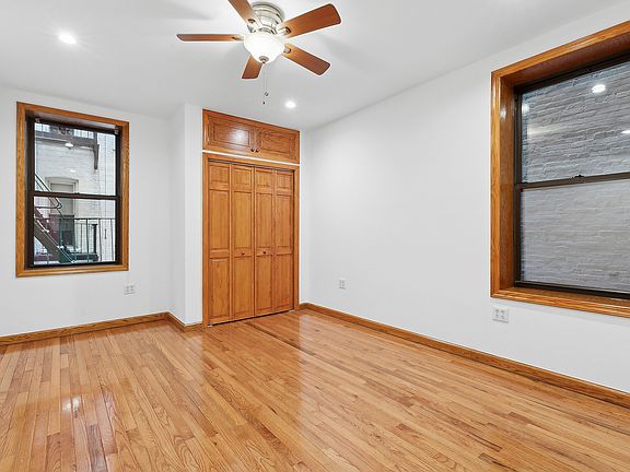 5th image of 205 W 10th St APT 2D