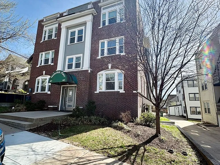 Vanderbilt Place — Photo 12
