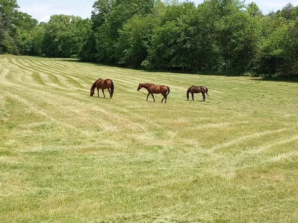 9786 Hartsville Pike, Lebanon, TN 37087