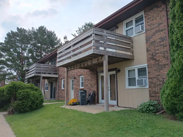 2050 Pasadena Dr APT 3, Dubuque, IA 52001