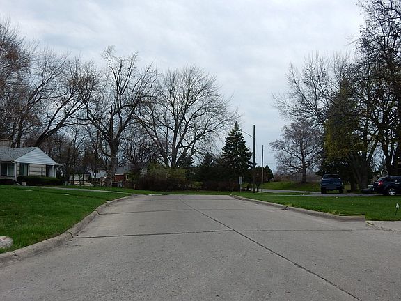 4th image of 23530 Meadow Park