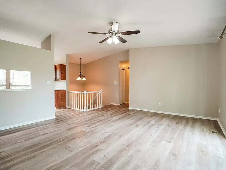 3524 En Joie Dr — Photo 6