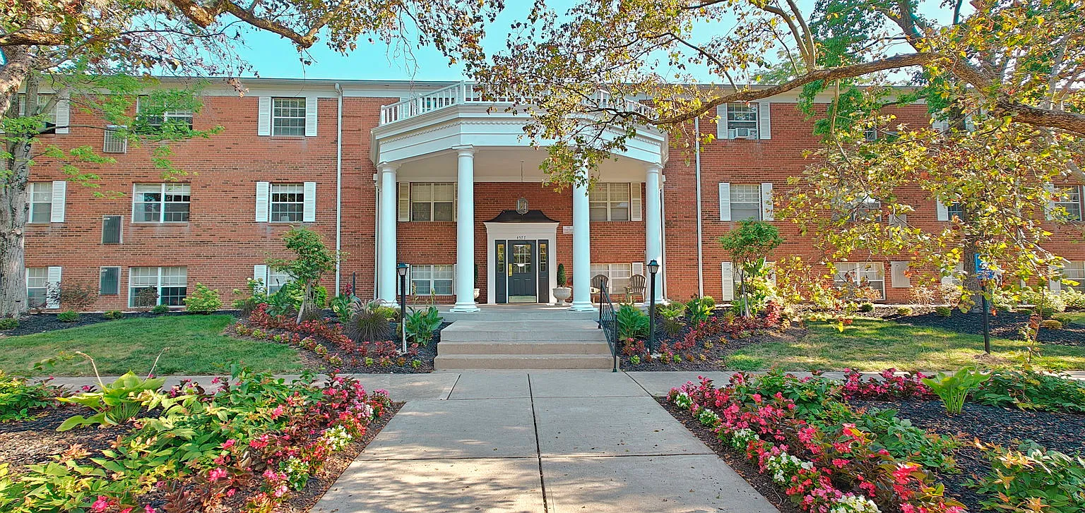 Olentangy Terrace — Photo 1
