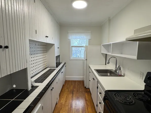 70 Edward St #3, Fitchburg, MA 01420