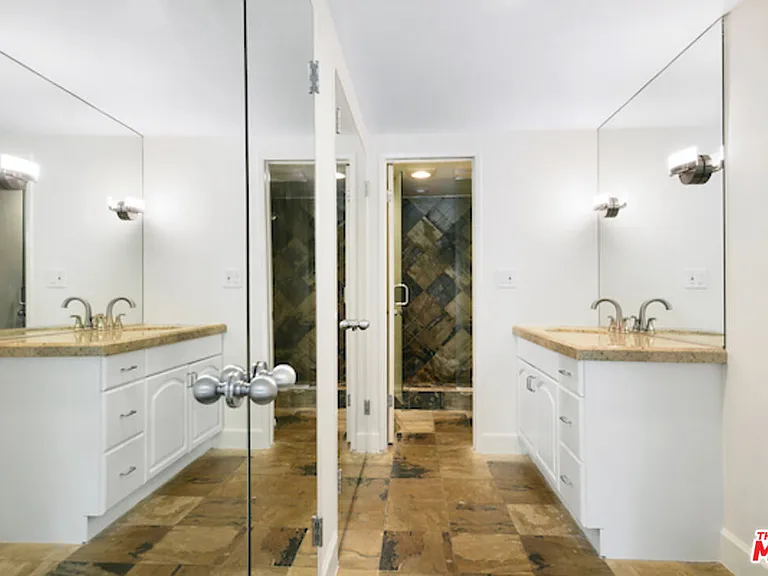 11706 Montana Ave #104 — Photo 26