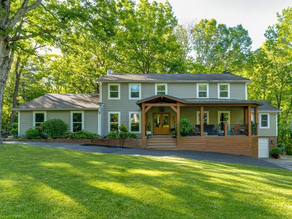 917 Shady Cir, Signal Mountain, TN 37377