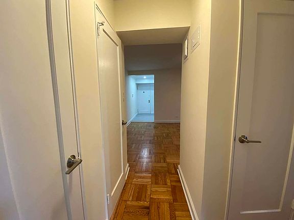 4th image of 82-08 135th St #2