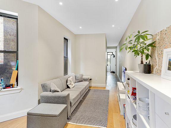 2nd image of 218 E 74th St APT 2W