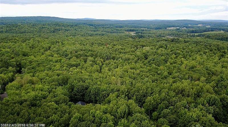 2nd image of 196 Center Rd