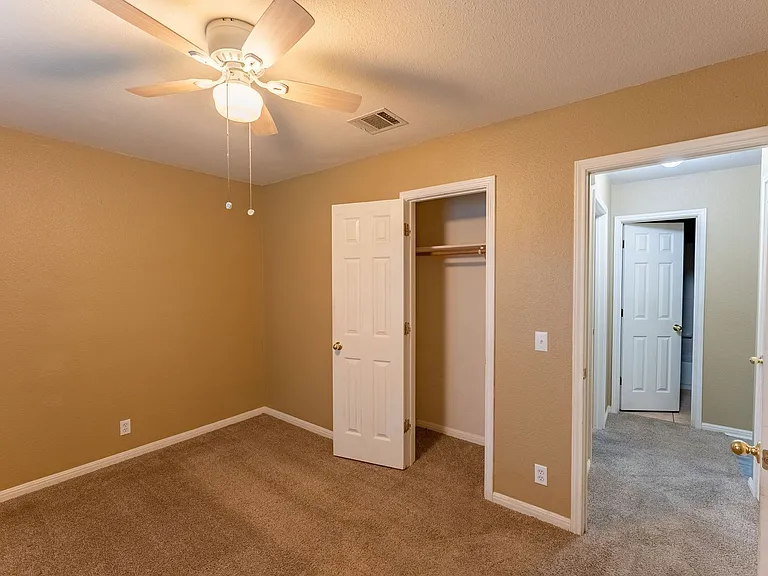 109 Granite Shoals Dr — Photo 10