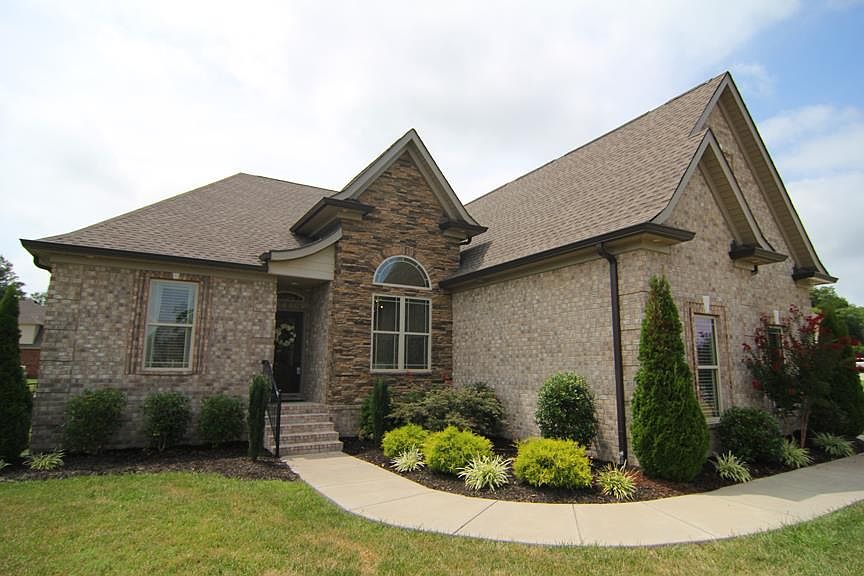 1st image of 1409 Sweetspire Dr