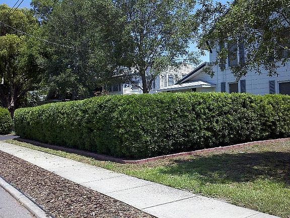 Private corner lot