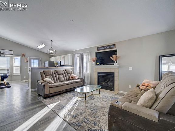 4th image of 7428 Coral Ridge Dr