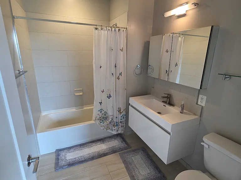 Master bedroom bathroom