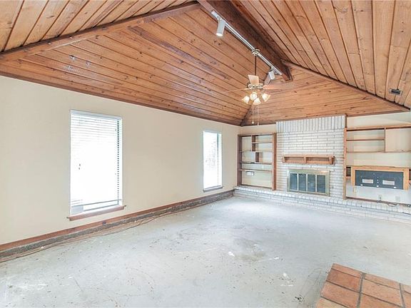 4th image of 4113 Cedar Creek Dr