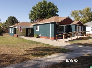 1511 Avenue I, Hawarden, IA 51023