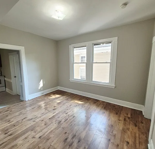 3209 3rd Ave #B — Photo 2