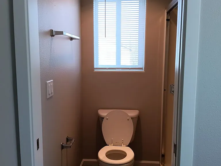 652 Jasmine Cir — Photo 24