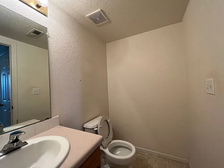 802 Waterglen Dr #E22 — Photo 15