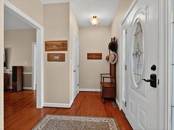 5th image of 29 Kennedy Ridge Ct