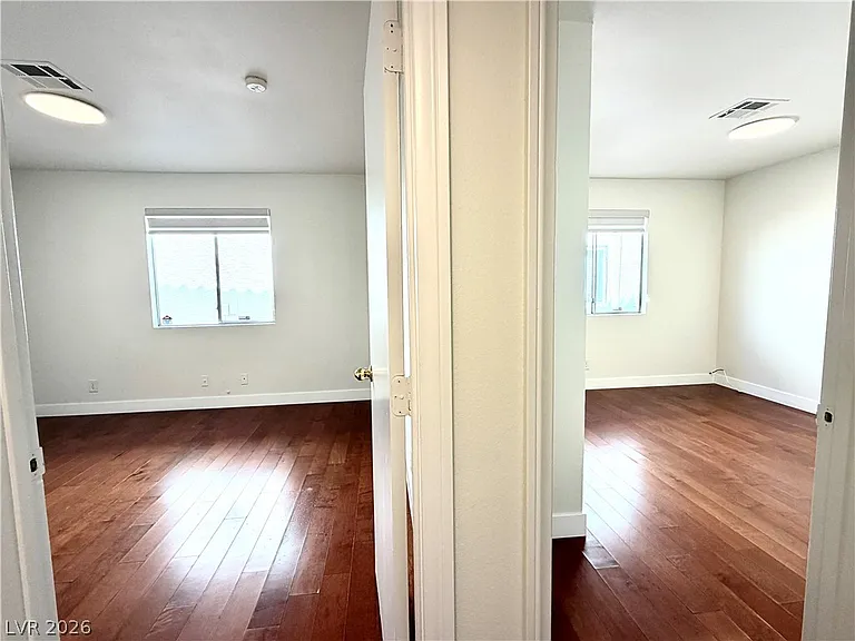 920 Rockview Dr #101 — Photo 8