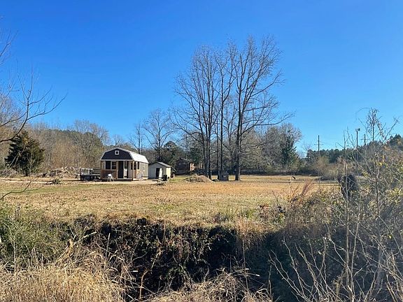 2nd image of 296 Hickory Rd