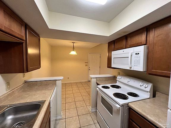 4th image of 9489 Sunnehanna Blvd