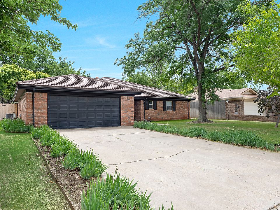 1st image of 3703 Montague Dr
