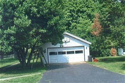 3rd image of 119 Poplar St