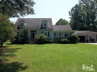 705 Baldwin Cir, Whiteville, NC 28472