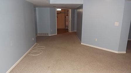 4th image of 519 Victorian Ln #116