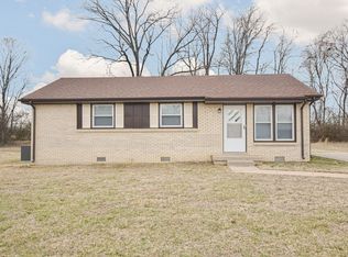2730 Ann Dr, Clarksville, TN 37040