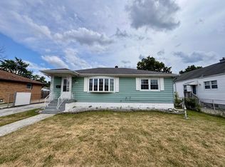 3423 Adams St, Lansing, IL 60438