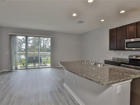 3rd image of 6814 Holly Heath Dr