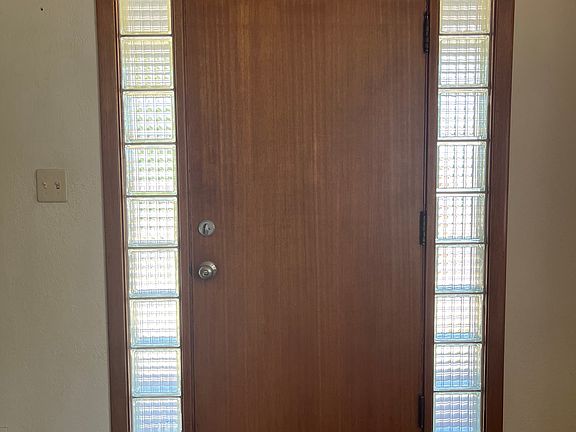 2nd image of 1709 Lake Park Dr SW