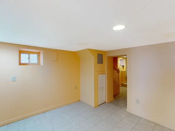 3718 Neptune Avenue image 12 of 18