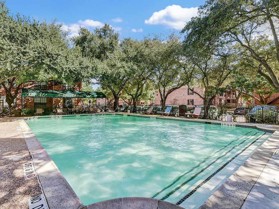 1st image of 2255 Braeswood Park Dr APT 271