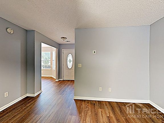 3rd image of 108 Penny Ln