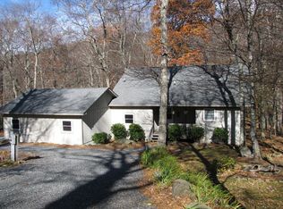 150 Rough Ridge Rd, Sugar Mountain, NC 28604