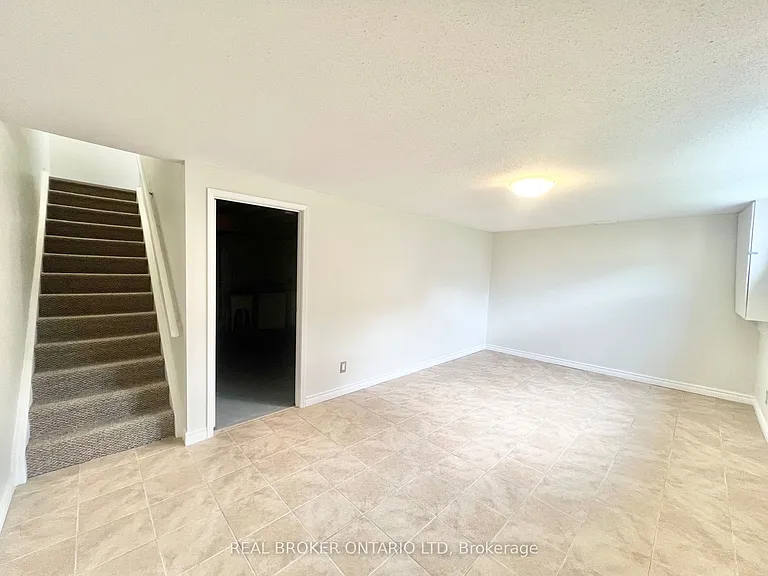 135 Belmont Dr #37 — Photo 13