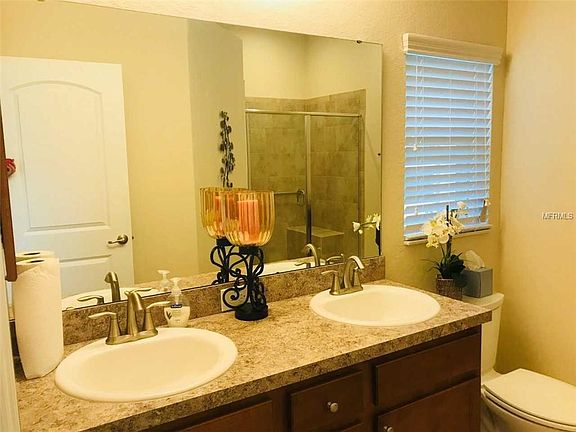 5th image of 653 Meadow Pointe Dr