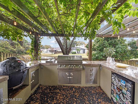 4th image of 2990 Pebble Creek St