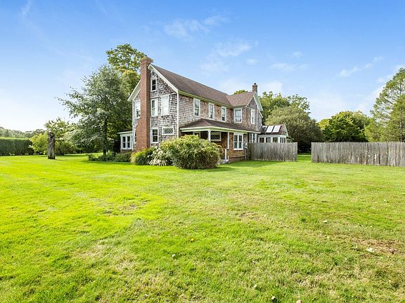 4th image of 27 Hampton Dr
