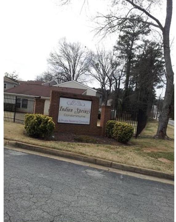 1st image of 2060 Oak Park Ln