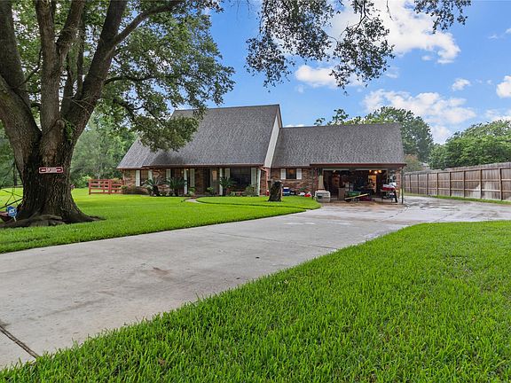 3rd image of 2054 Linda Ln