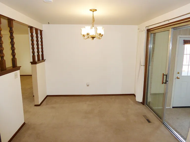 331 Juniper Pl — Photo 8