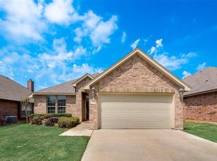 2246 Whitney Dr, Weatherford, TX 76087