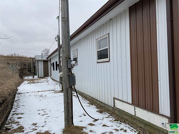 2nd image of 1621 120th St