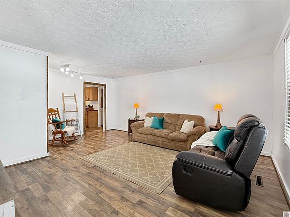 5th image of 391 Ezell Rd