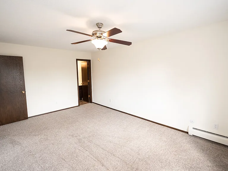 St. Clair Commons | 1304 — Photo 12